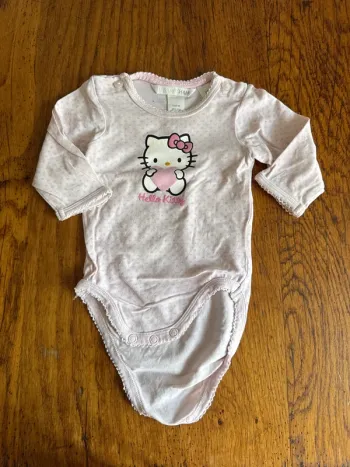 Body hello kitty 1-2 mois