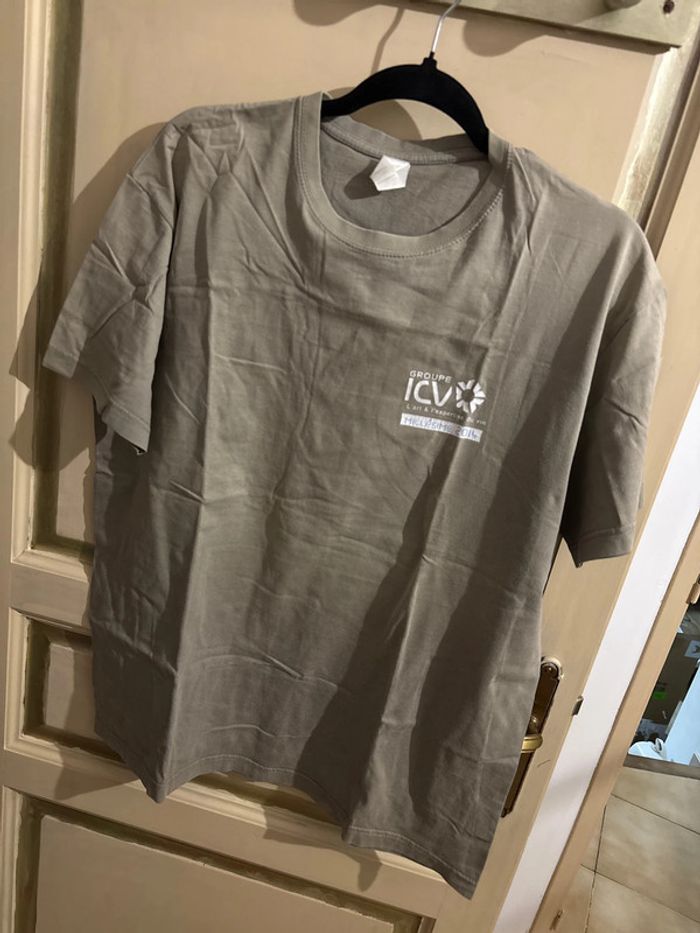 Tee shirt motif