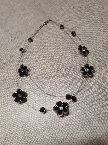Collier métal fleurs