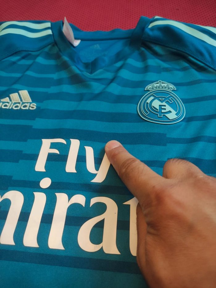 Maillot de foot Courtois Real Madrid, Adidas Authentique Officiel taille enfant 13/14 ans - photo numéro 15