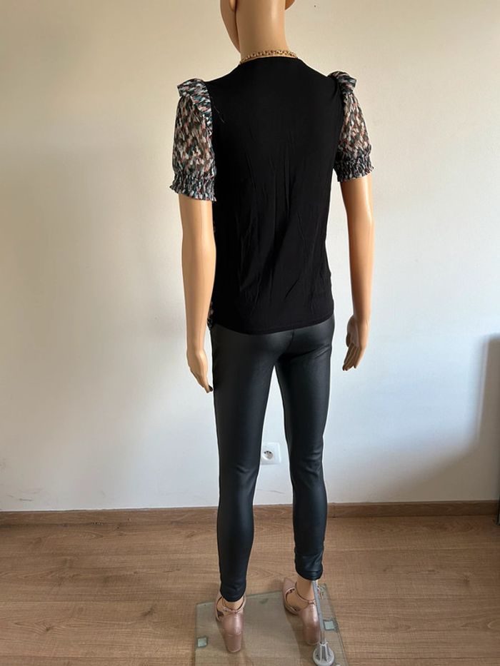 Blouse noire et imprimée Naf Naf taille XS jamais portée - photo numéro 10