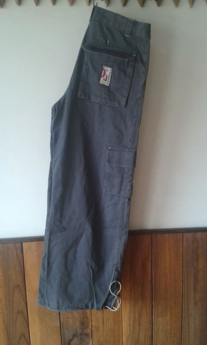Pantalon gris 10 ans , large - photo numéro 2