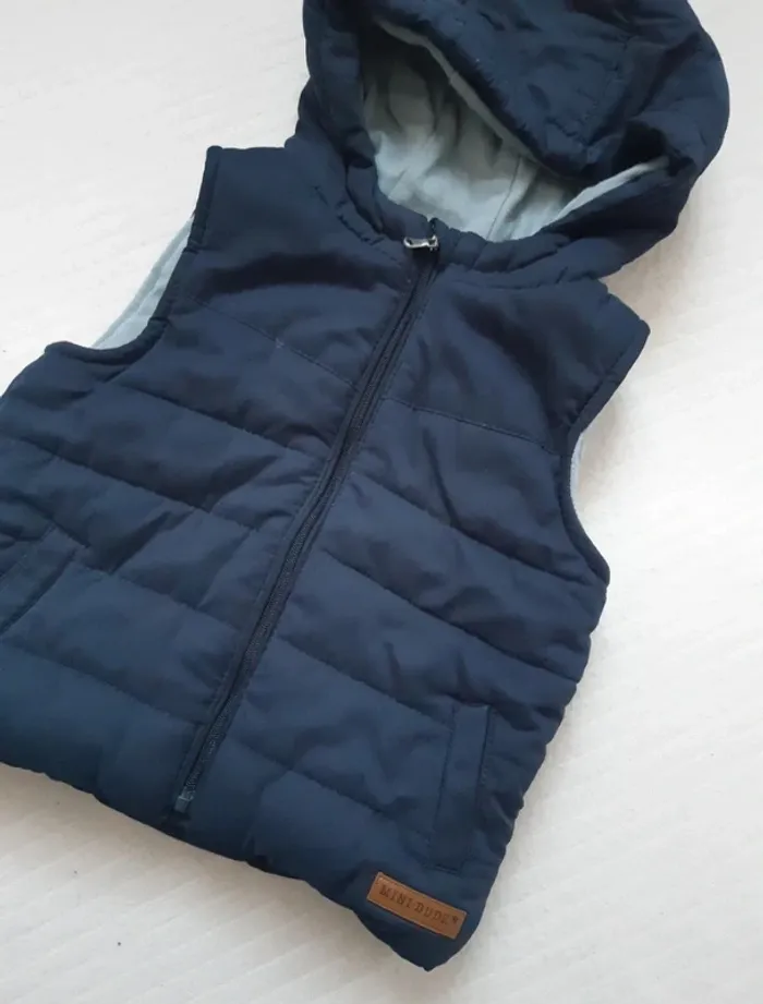 Doudoune sans manches à capuche Kiabi 9 mois - photo numéro 3