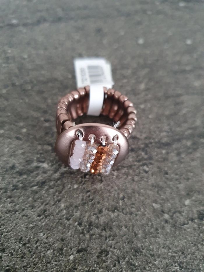 Bague en perles. - photo numéro 2