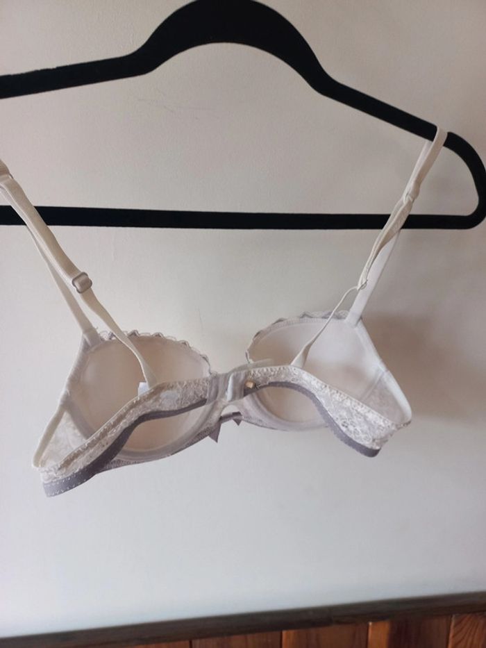 Soutien-gorge 85A - photo numéro 2