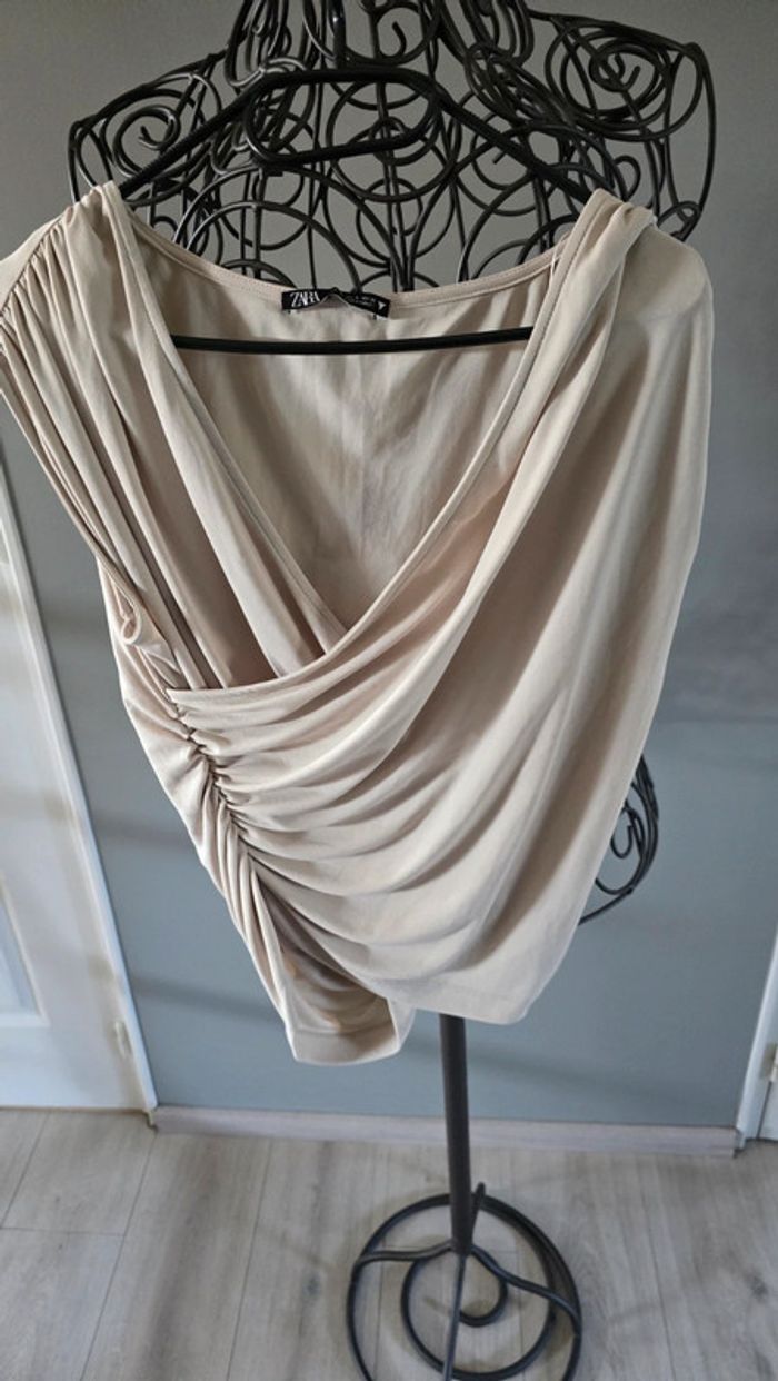 Haut drapé sans manches Zara