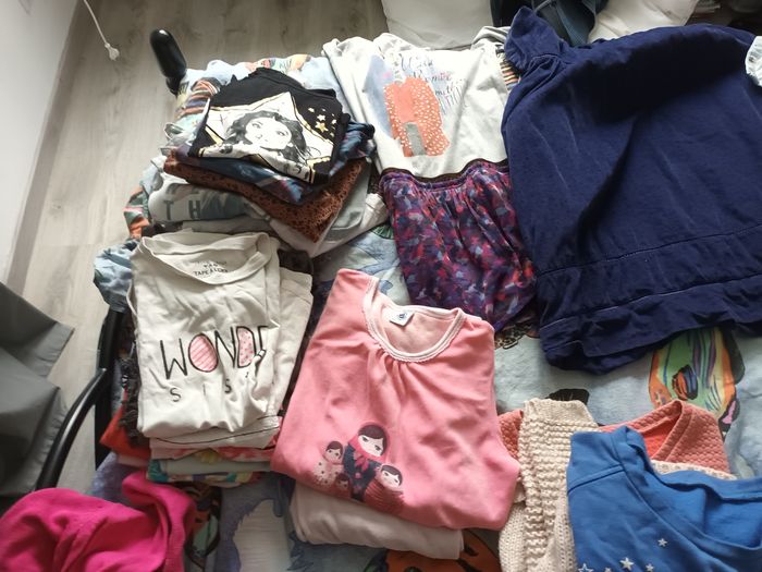 Lot vêtements fille 10 ans 63 pièces - photo numéro 6
