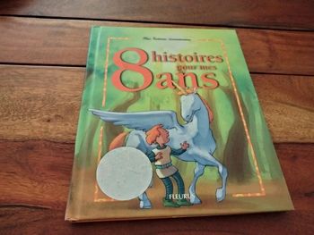 Livre neuf avec CD intitulé 8 histoires pour mes 8 ans Fleurus