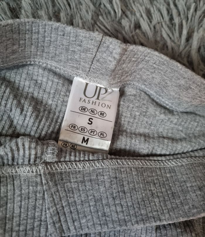 Lot 2 shorts taille M - photo numéro 3