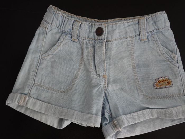 Short en jean – 2 ans - Très bon état