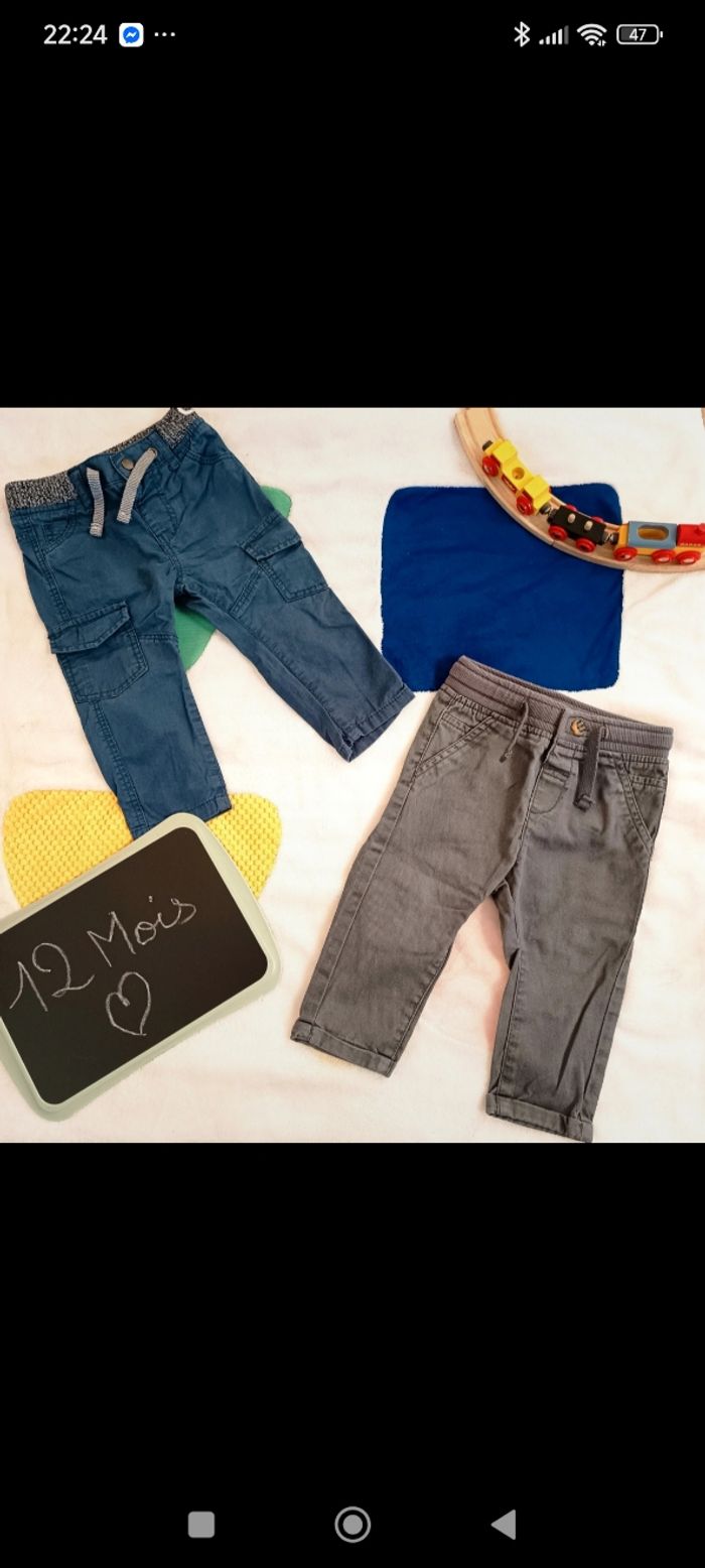 Pantalons très bon état 12 mois