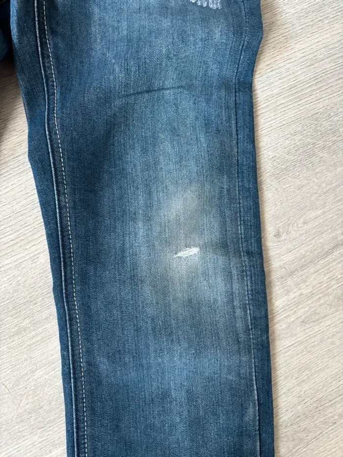 3 jeans taille 10 ans . - photo numéro 2
