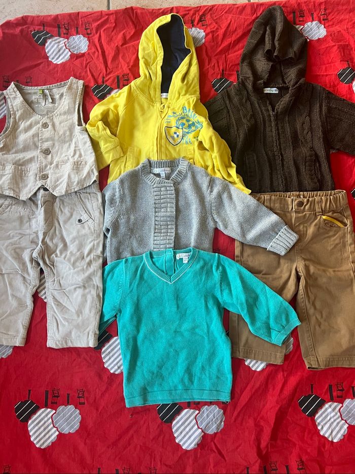 Lot de vêtements enfants 12 mois