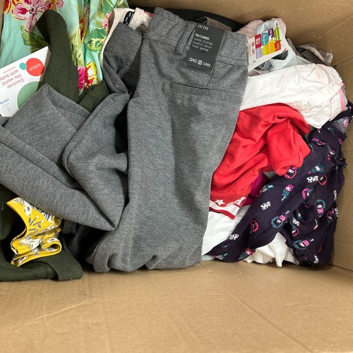 Lot de 60 vêtements enfants neuf  #2