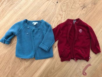 Lot 2 gilets 6 mois