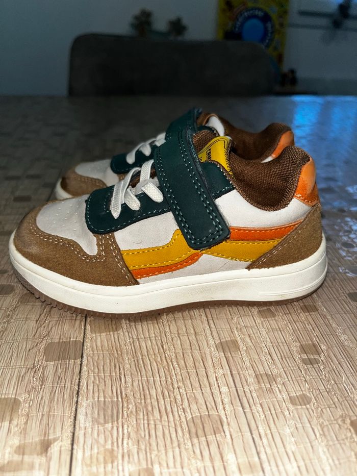 Baskets taille 24 - photo numéro 4