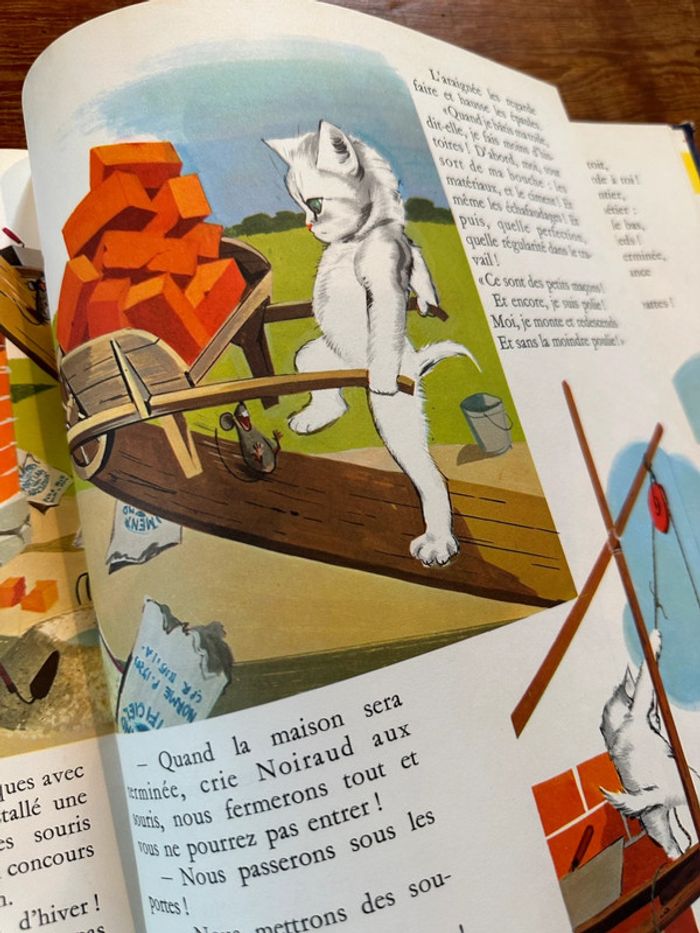 Grand album recueil Les trésors de Pierre Probst livre Caroline Hachette bd ancien - photo numéro 3