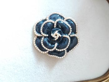 Broche style vintage neuf 
