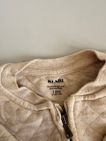 Gilet en très bon etat  Kiabi 18 mois 