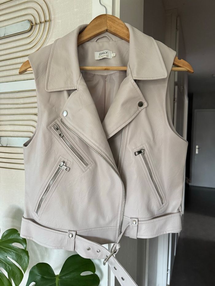 Veste sans manches only XL