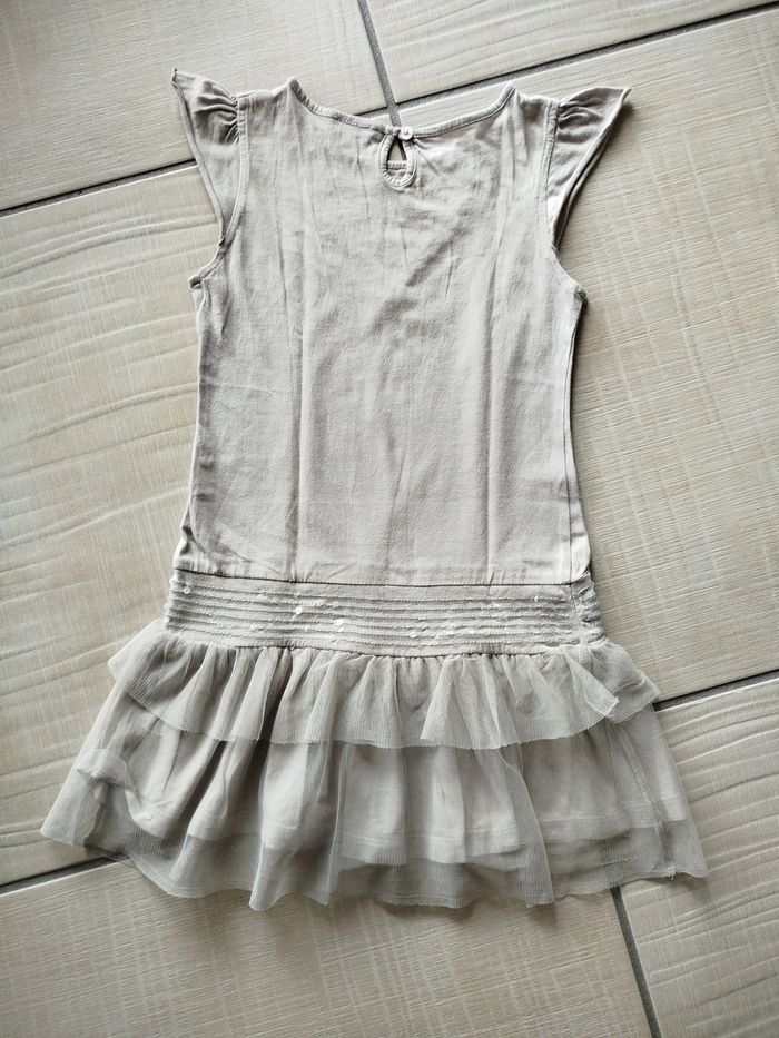 Robe a dentelle - photo numéro 2