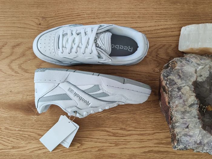 Baskets Reebok BB 4000 II 36.5 Blanc et Gris - photo numéro 3