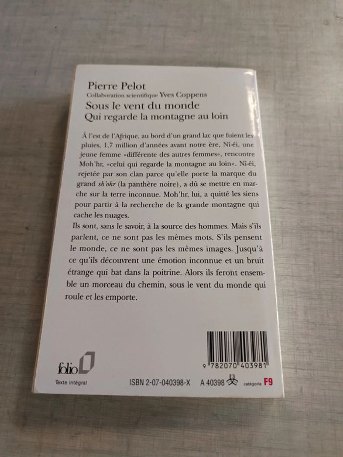 Livre sous le vent du monde - photo numéro 2