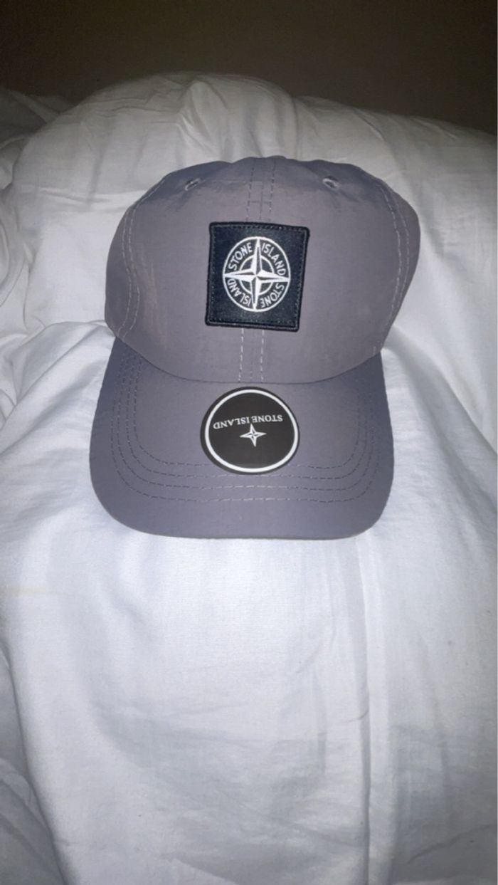 Casquette stone island