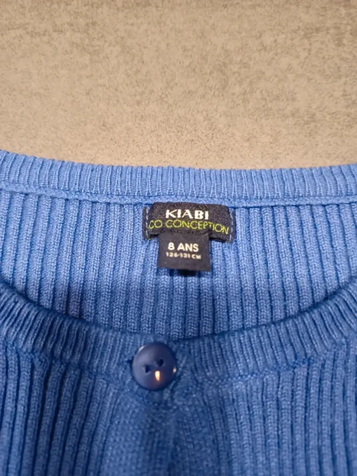 Vends gilet enfants Kiabi taille 8 ans . - photo numéro 2