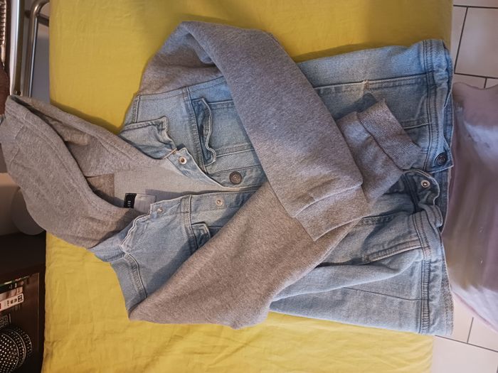 Veste jean à capuche - photo numéro 2
