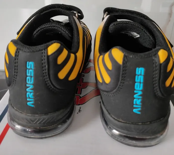 Basket Airness Pointure 31 - photo numéro 3