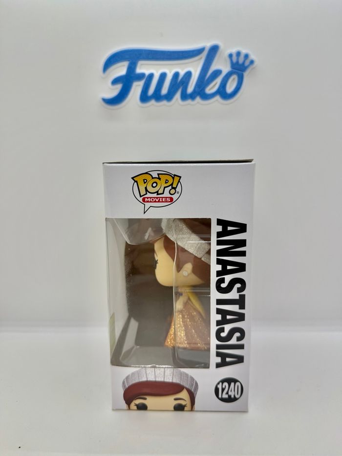 Funko Pop Anastasia 1240 Diamond Summer Convention 2022 - photo numéro 3