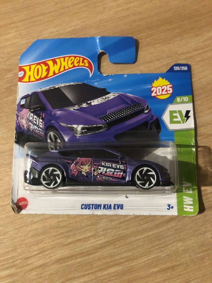 Miniature Hot Wheels Custom KIA EV6