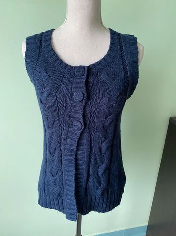 Petit pull sans manches