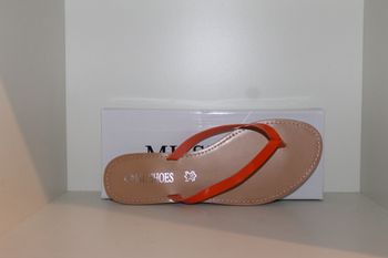 belle petites tongs lanières orange 39