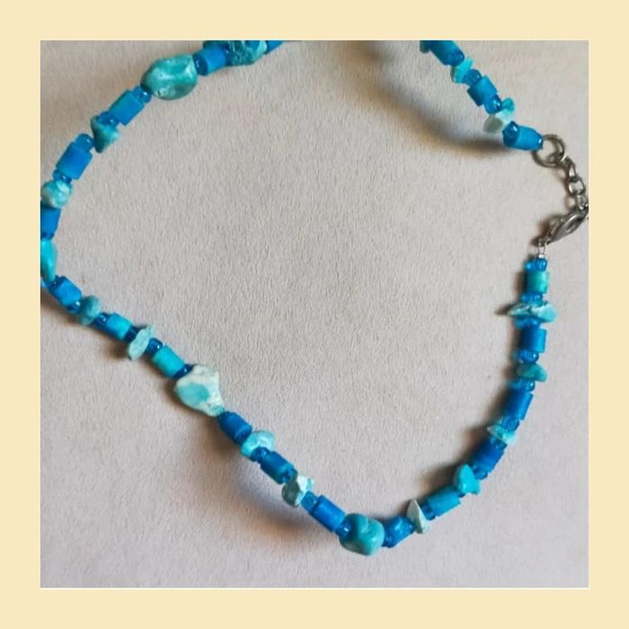 Collier fantaisie – Pierres turquoise et perles bleues - photo numéro 8