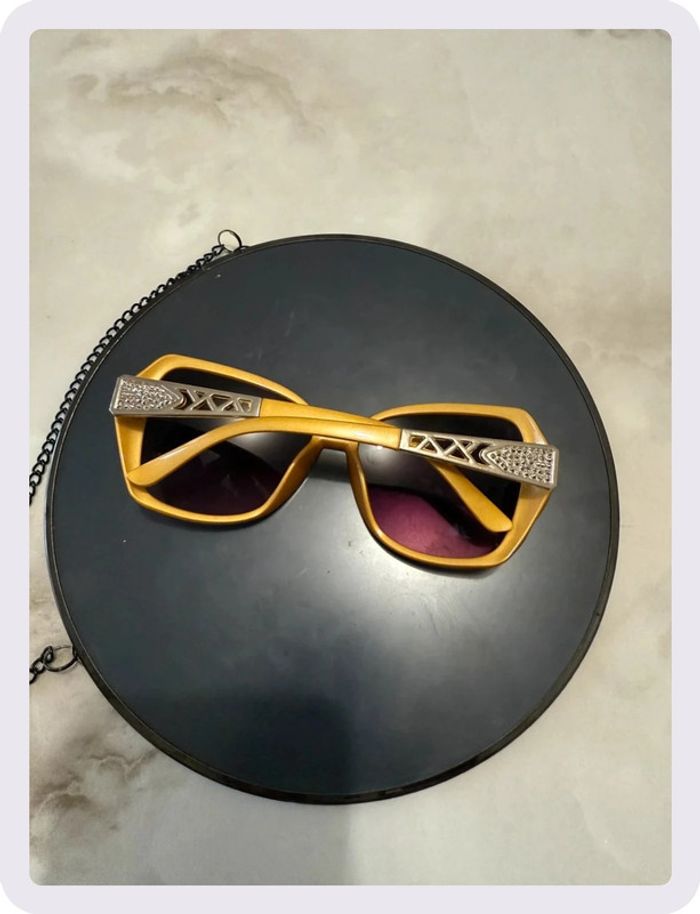 Lunette de soleil dorée - photo numéro 2
