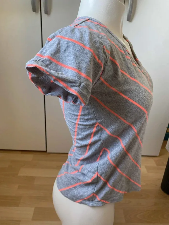 T-shirt col V manches courtes à rayures 34 Tex Sport - photo numéro 2