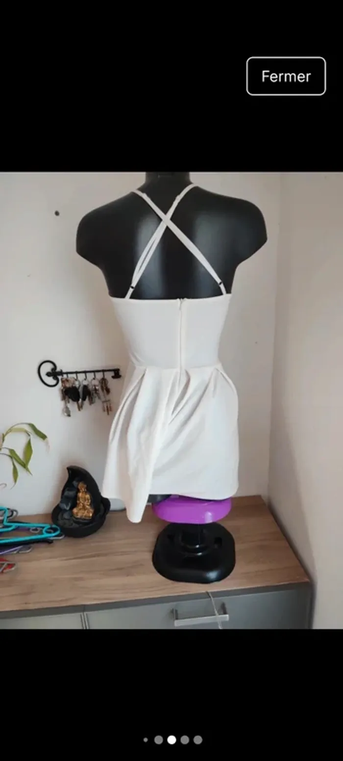 Combi short t38croisé blanche dentelle sur le buste - photo numéro 4