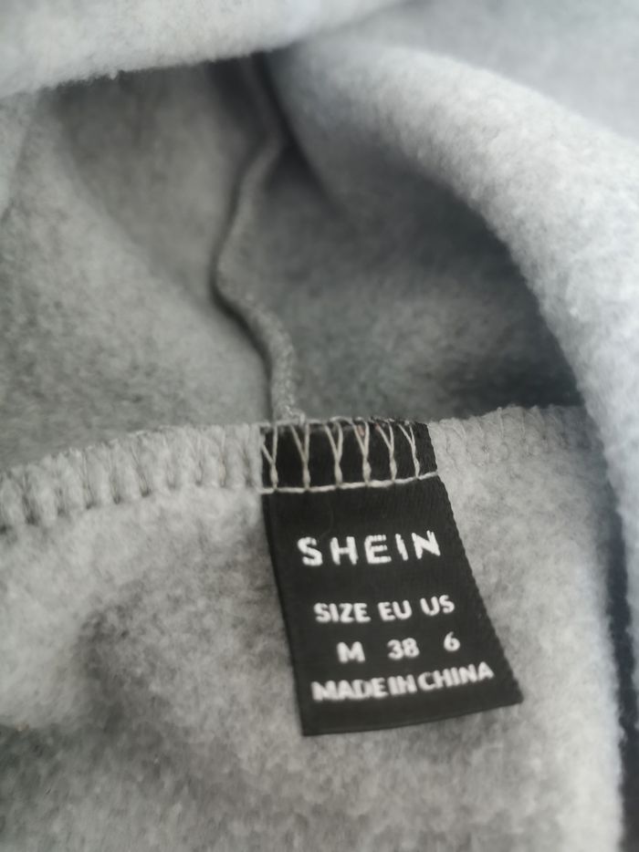 🩶🤍Jolie Sweat A Capuche Shein 🩶🤍 - photo numéro 6