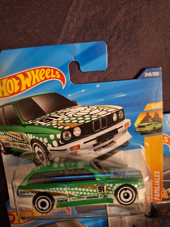 5 hotwheels neuves et emballées - photo numéro 3