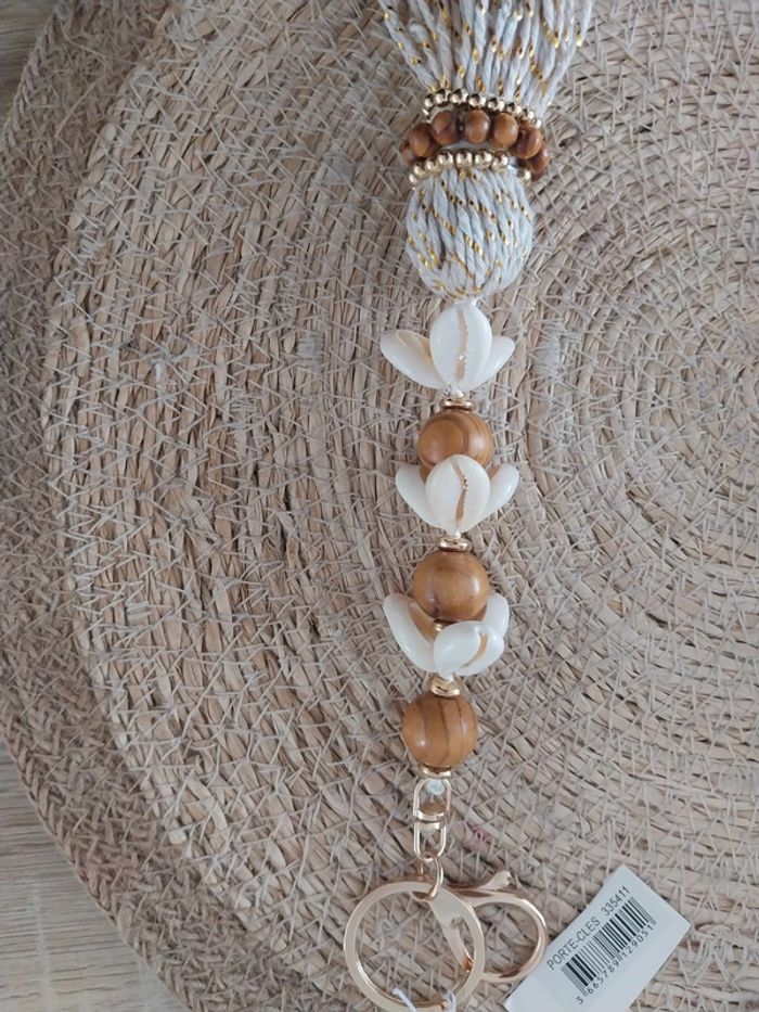 Grand porte-clefs bois et coquillage