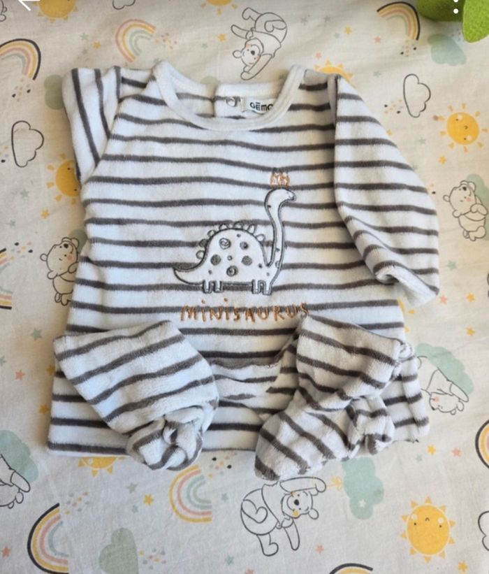 Lots de 8 pyjamas - photo numéro 9