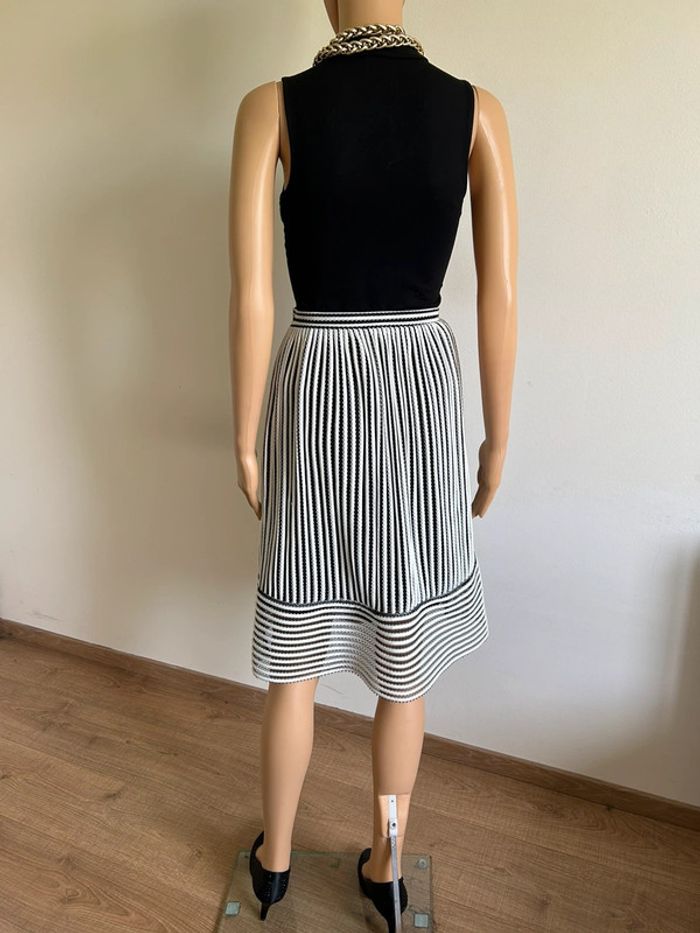 Jupe mi longue patineuse blanche et noire WE taille S TBE - photo numéro 9