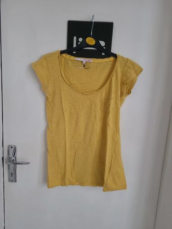 Tee-shirt moutarde