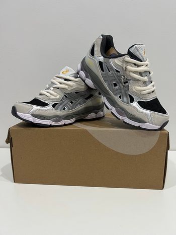 Chaussures Asics GEL