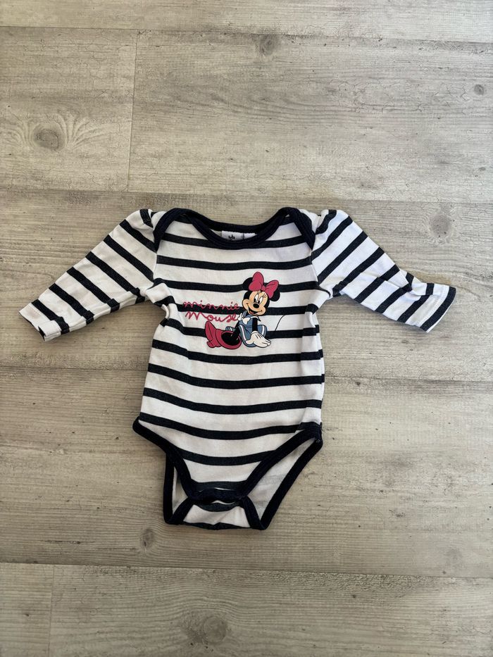 Lot de 2 bodies 3 mois Disney - photo numéro 2