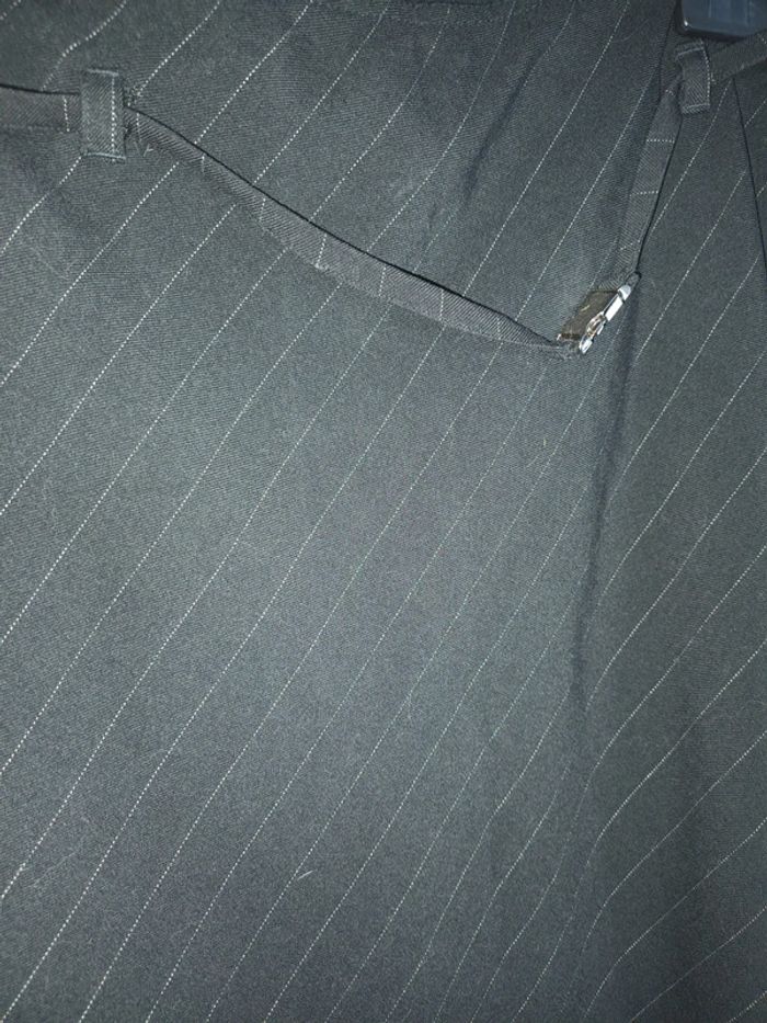 Jupe noire t40 - photo numéro 2