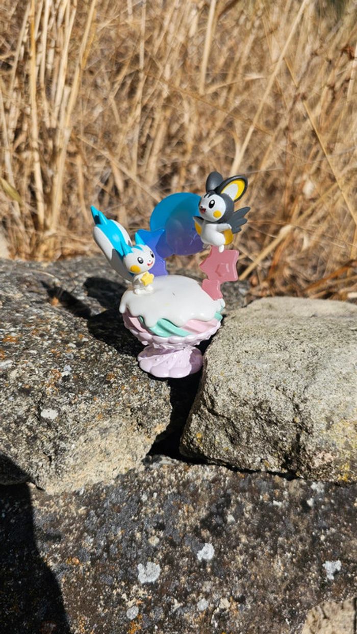 Super figurine Pokemon pachirisu et emolga - photo numéro 5