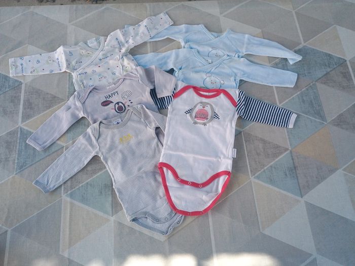 Lot de 6 bodies ML